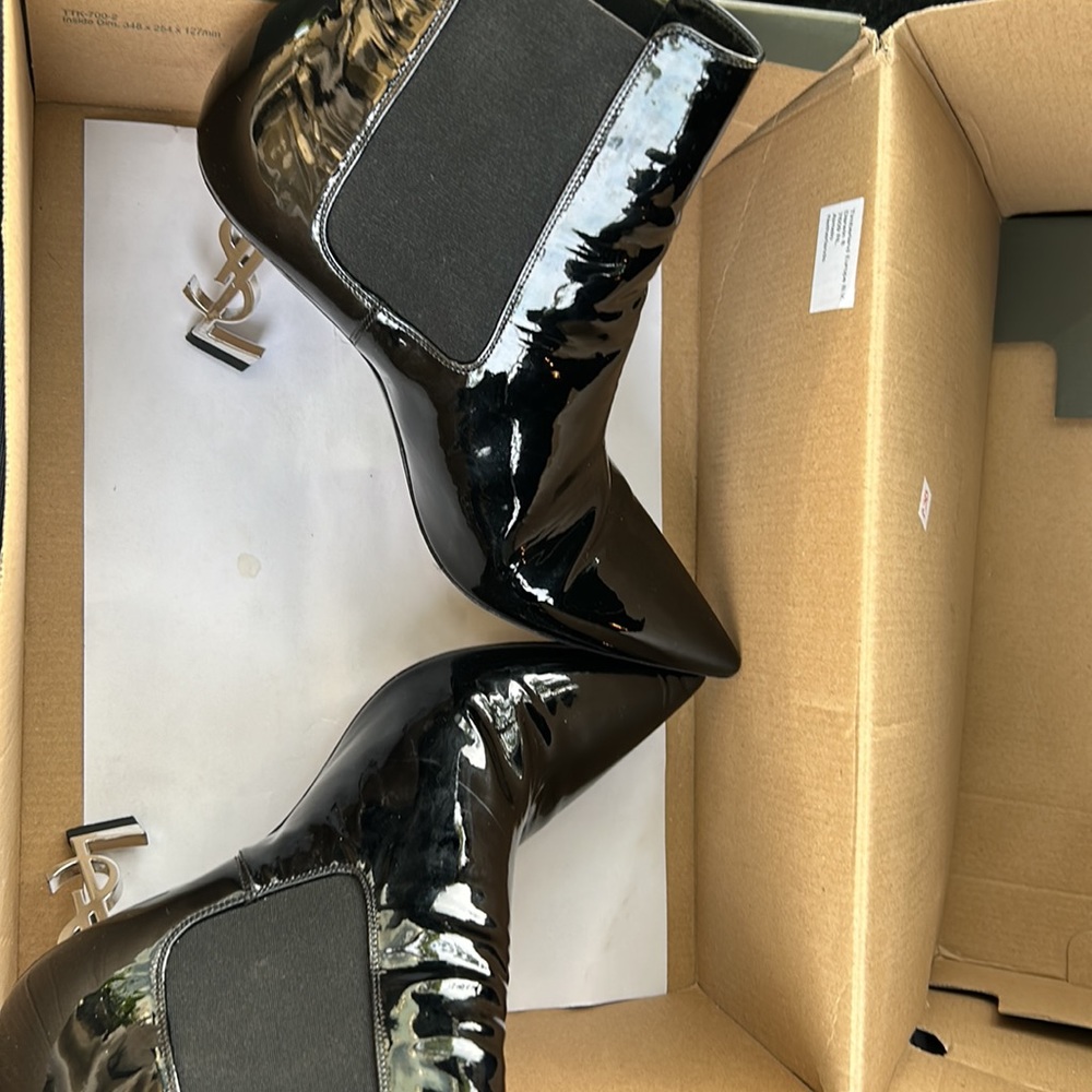 YSL Heels - Picture 2 of 5